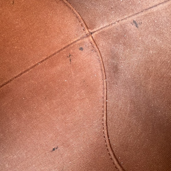 LOUIS VUITTON Ellipse in fabulous pre-loved condition. Authenticated - Picture 7 of 17